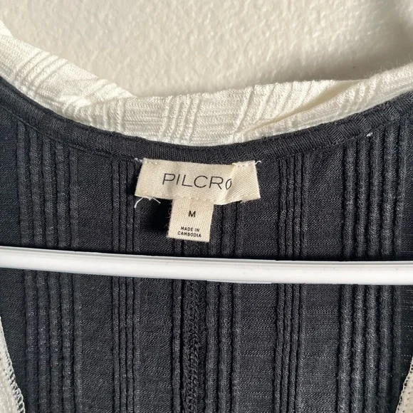 Anthropologie Pilcro Black and Cream Ribbed Textured Racerback Top M EUC - Picture 4 of 7